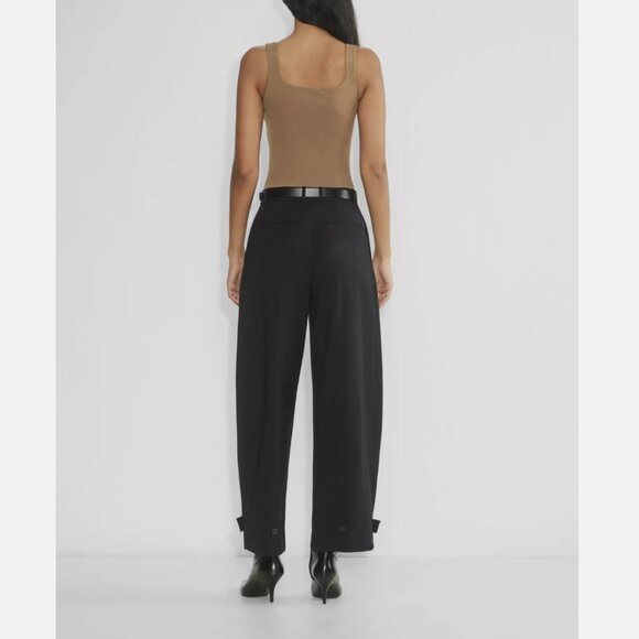 Aritzia Babaton Contour Saville Sleeveless Square Neck Bodysuit - Picture 2 of 4